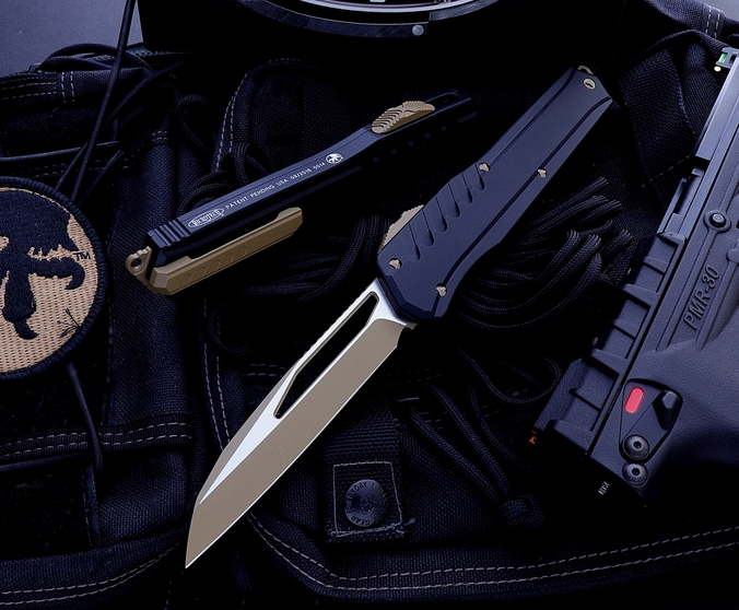 Microtech Cypher black and gold